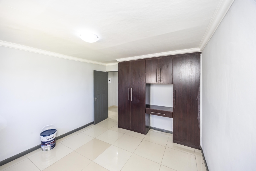 5 Bedroom Property for Sale in Sunnyridge Eastern Cape